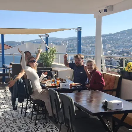 Ephesian Center & Port Bed & Breakfast
